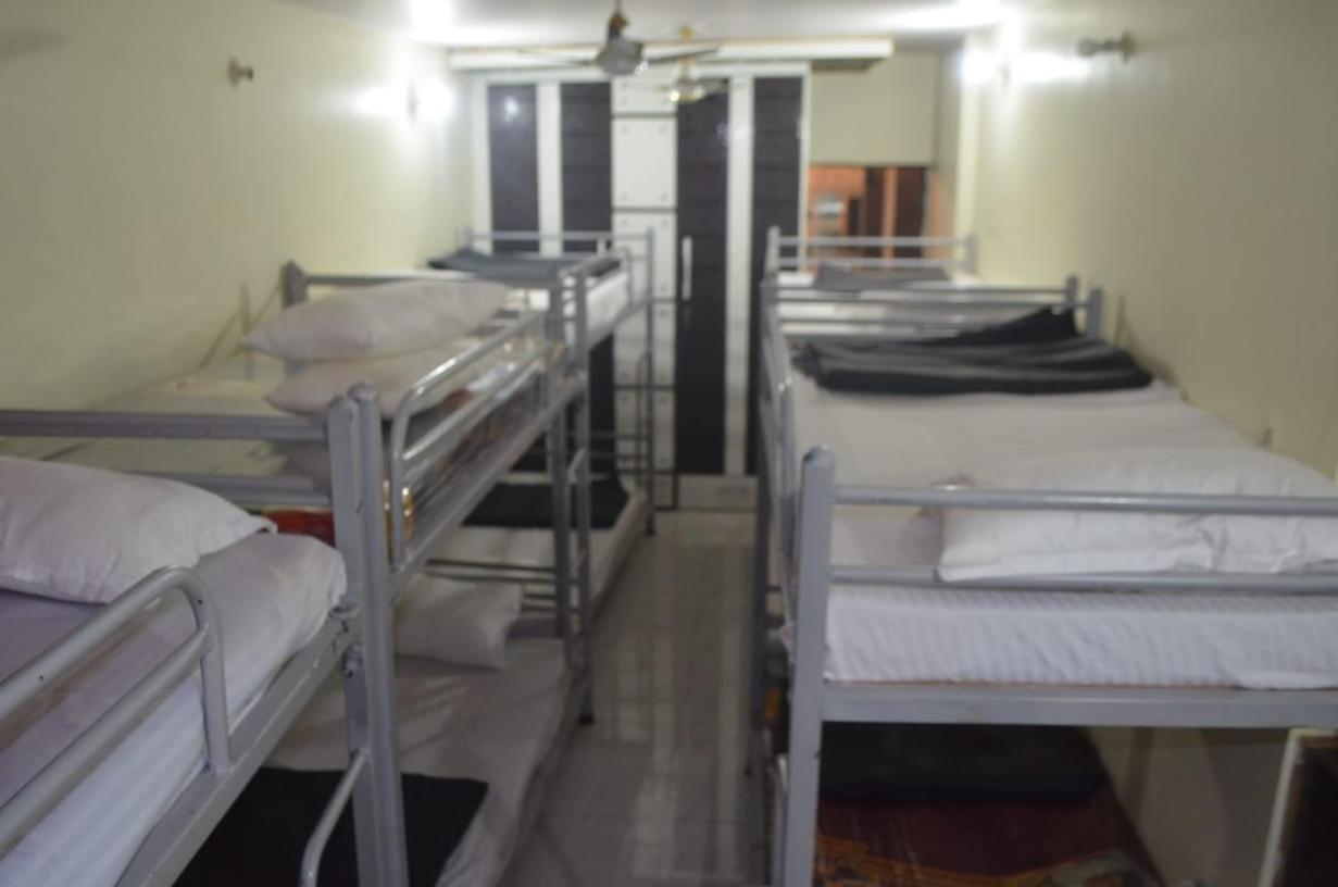 Awara Hostels & Dormitory Lucknow Eksteriør bilde