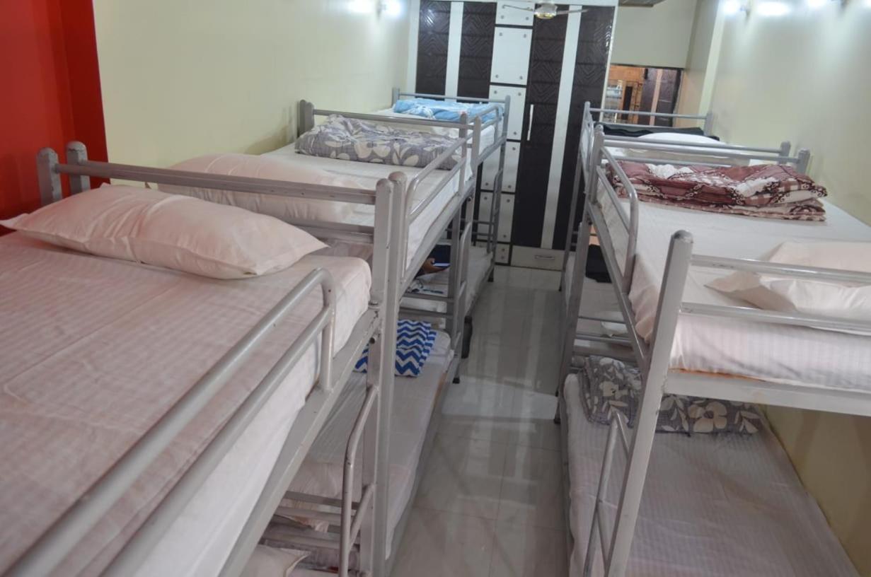 Awara Hostels & Dormitory Lucknow Eksteriør bilde